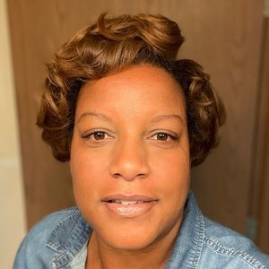 Meet your Posher, Jade